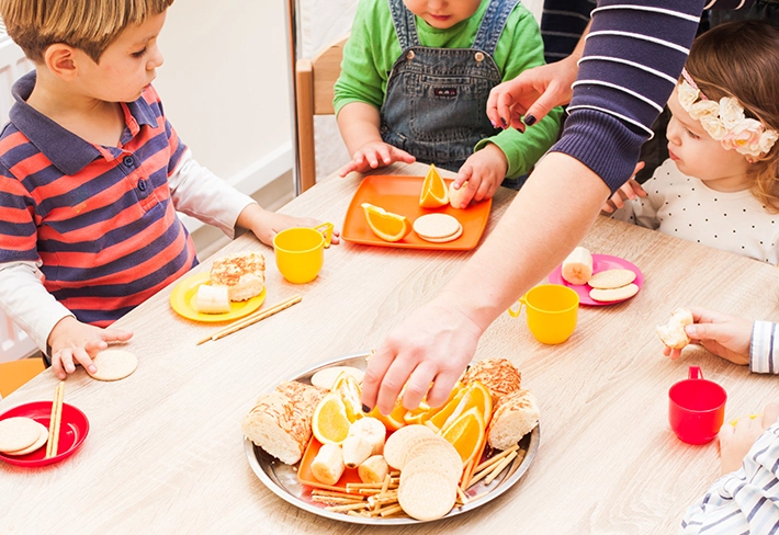 Apprendre à concevoir des menus équilibrés en structure d’accueil petite enfance